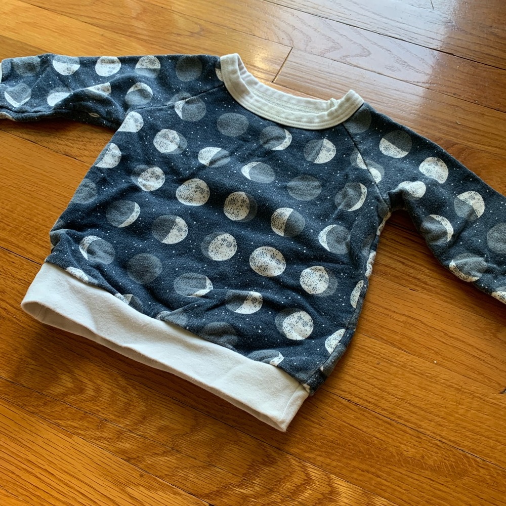 Winter Water Factory sweatshirt : Moons Night Sky : 18 month